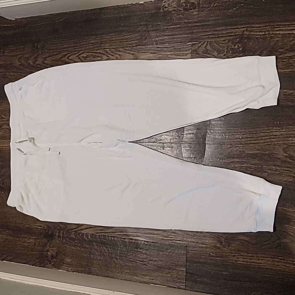 Jane & Delancey White Jogger  Sleep Pants Sz L -very soft